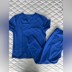 Mandala Scrub Set in Galaxy Blue